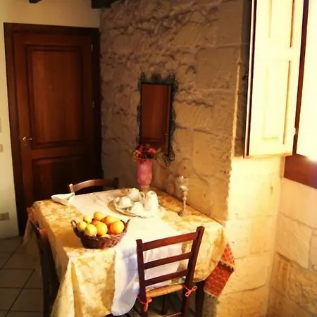 Demetra Bed & Breakfast 2*